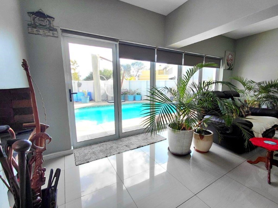 4 Bedroom Property for Sale in Fairview Golf Estate Western Cape
